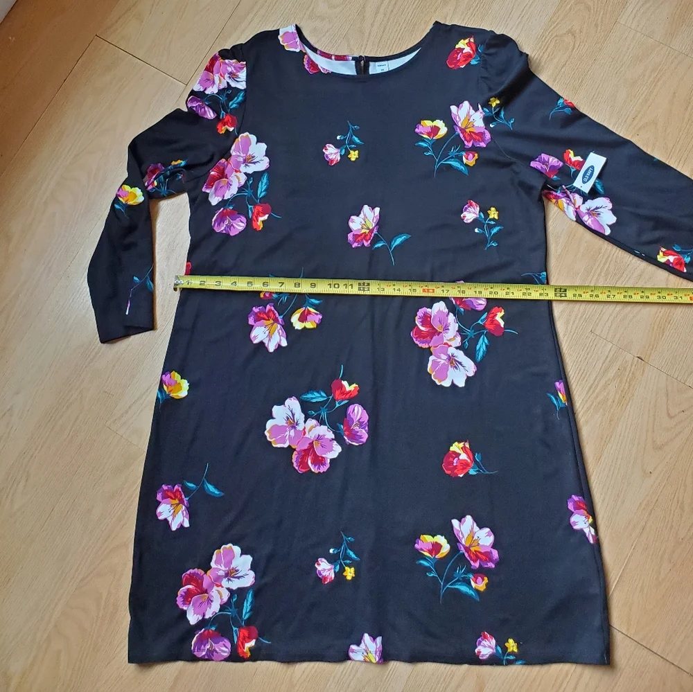Old Navy Woman's Size XXL Black along Sleeve Floral Dress. - Picture 5 of 10